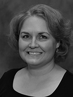 Laura Hull's headshot